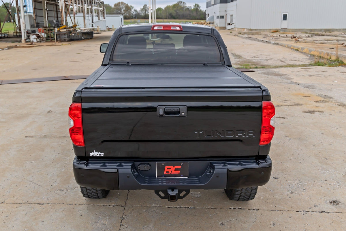 Rough Country - Hard Low Profile Bed Cover - 5'7" Bed - Toyota Tundra 2WD/4WD (2007-2021) - 47414550B by Rough Country - clos