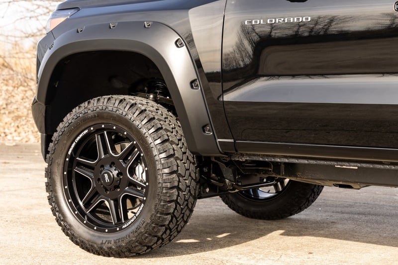 Rough Country - Pocket Fender Flares - GAZ Summit White - Chevy Colorado 2WD/4WD (2023-2026) - F-C12311-GAZ