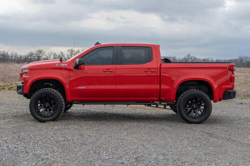 Rough Country - OV2 Running Boards - Side Step Bars - Crew Cab - Chevy/GMC 1500/2500HD (19-26) - 14009