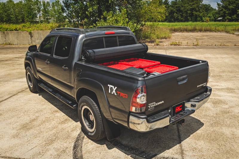 Rough Country - Hard Roll Up Bed Cover - 5' Bed - Toyota Tacoma 2WD/4WD (2005-2015) - 50415500