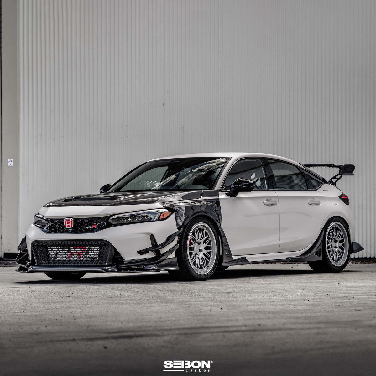Seibon 23-24 Honda Civic Type-R Carbon Fiber Fenders - FF23HDCVR-MB