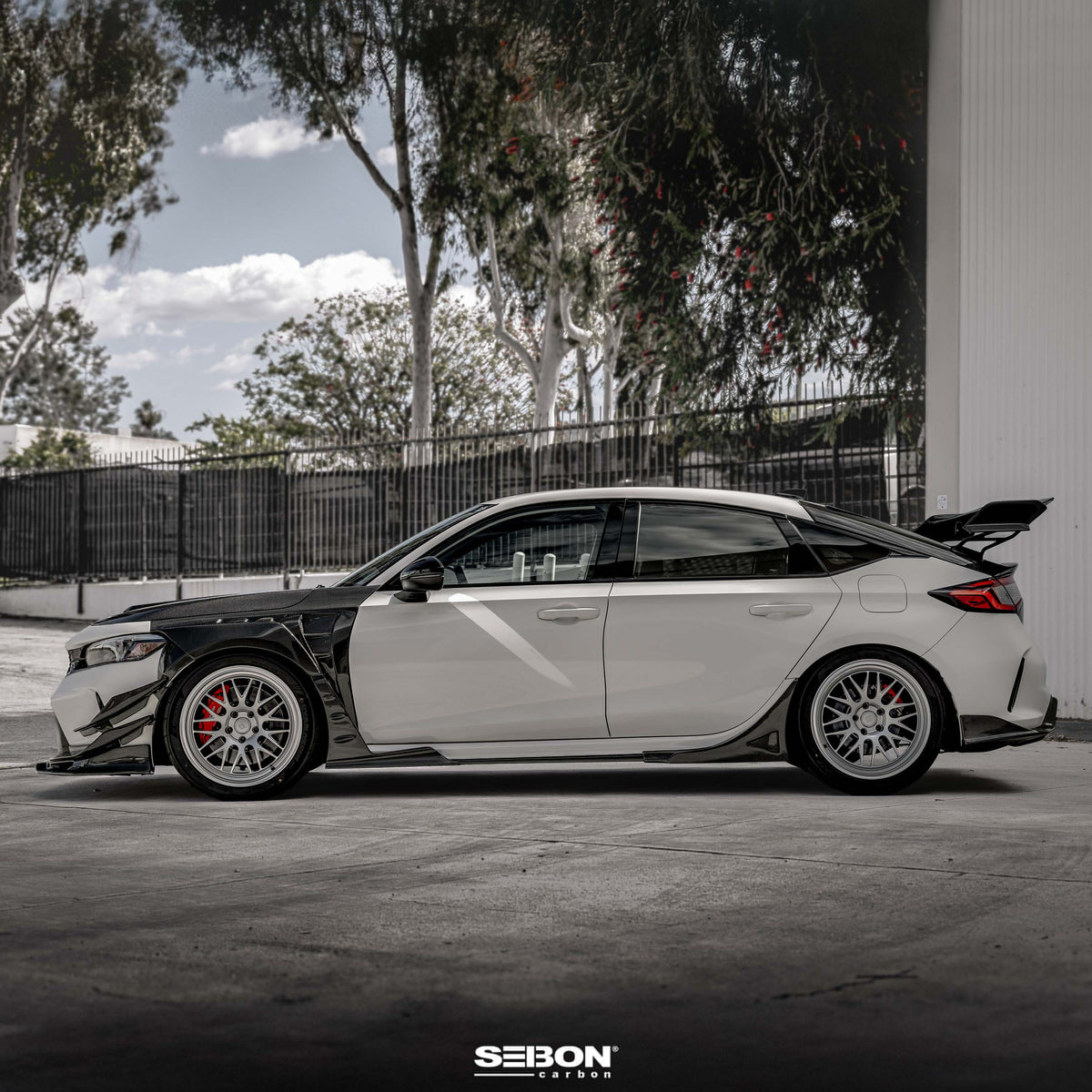 Seibon 23-24 Honda Civic Type-R Carbon Fiber Fenders - FF23HDCVR-MB