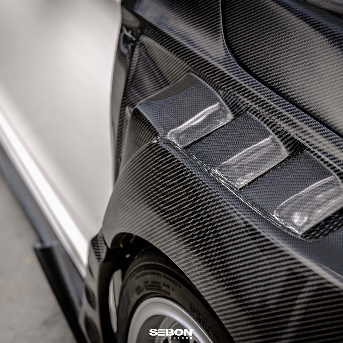 Seibon 23-24 Honda Civic Type-R Carbon Fiber Fenders - FF23HDCVR-MB