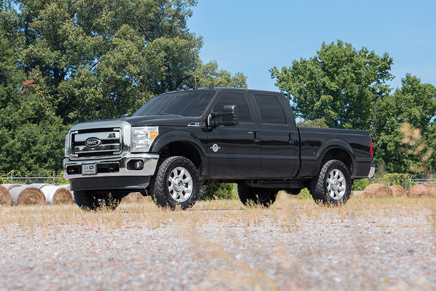 Rough Country - 2 Inch Leveling Kit - Ford F-250/F-350 Super Duty 4WD (2005-2023) - 514 by Rough Country - close-up