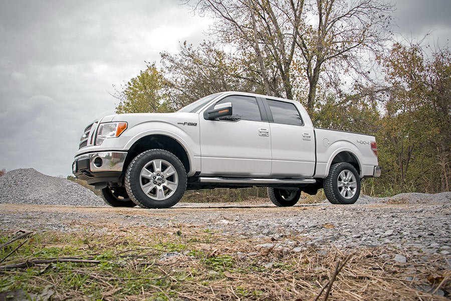 Rough Country - 2 Inch Lift Kit - Alum - RR N3 - Ford F-150 2WD/4WD (2009-2013) - 56830 for 2009-2013 Ford F 150 - angle view