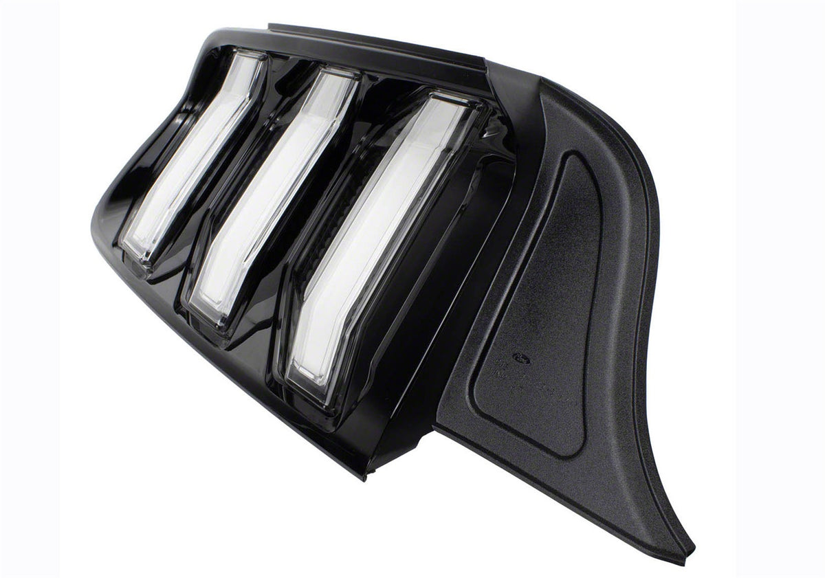 Ford Performance 2018-2023 Ford Performance Mustang Clear Taillamp Kit — additional view (FRPM-13504-MC)