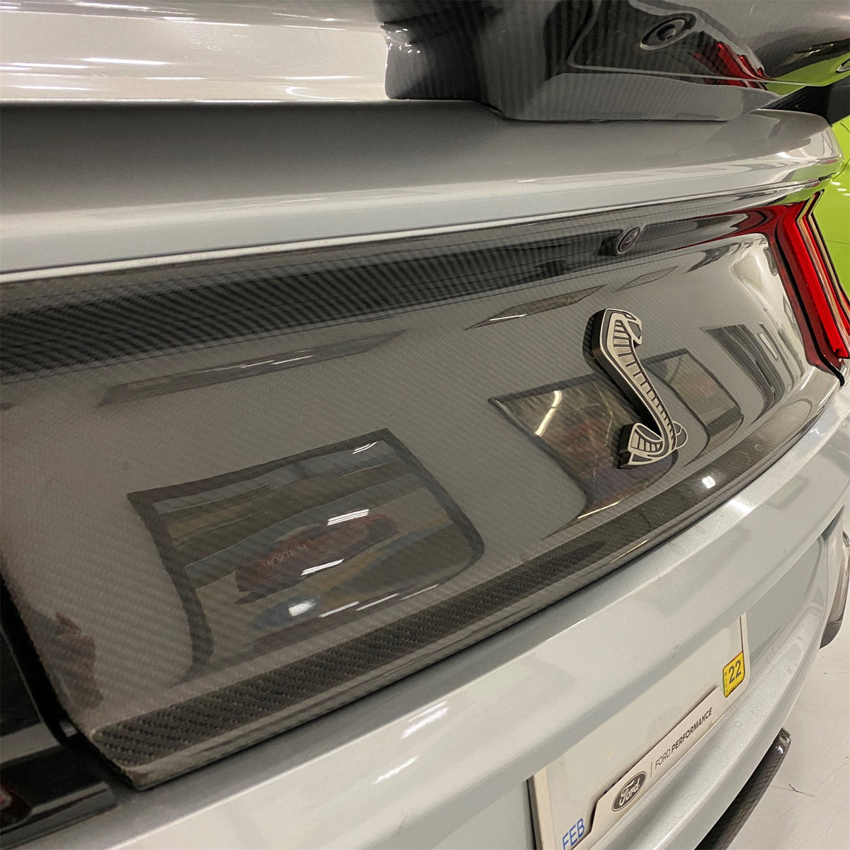 Ford Performance 2020-2022 GT500 Carbon Fiber Rear Deck Lid Trim Panel — alternate view (FRPM-16600-MCF)