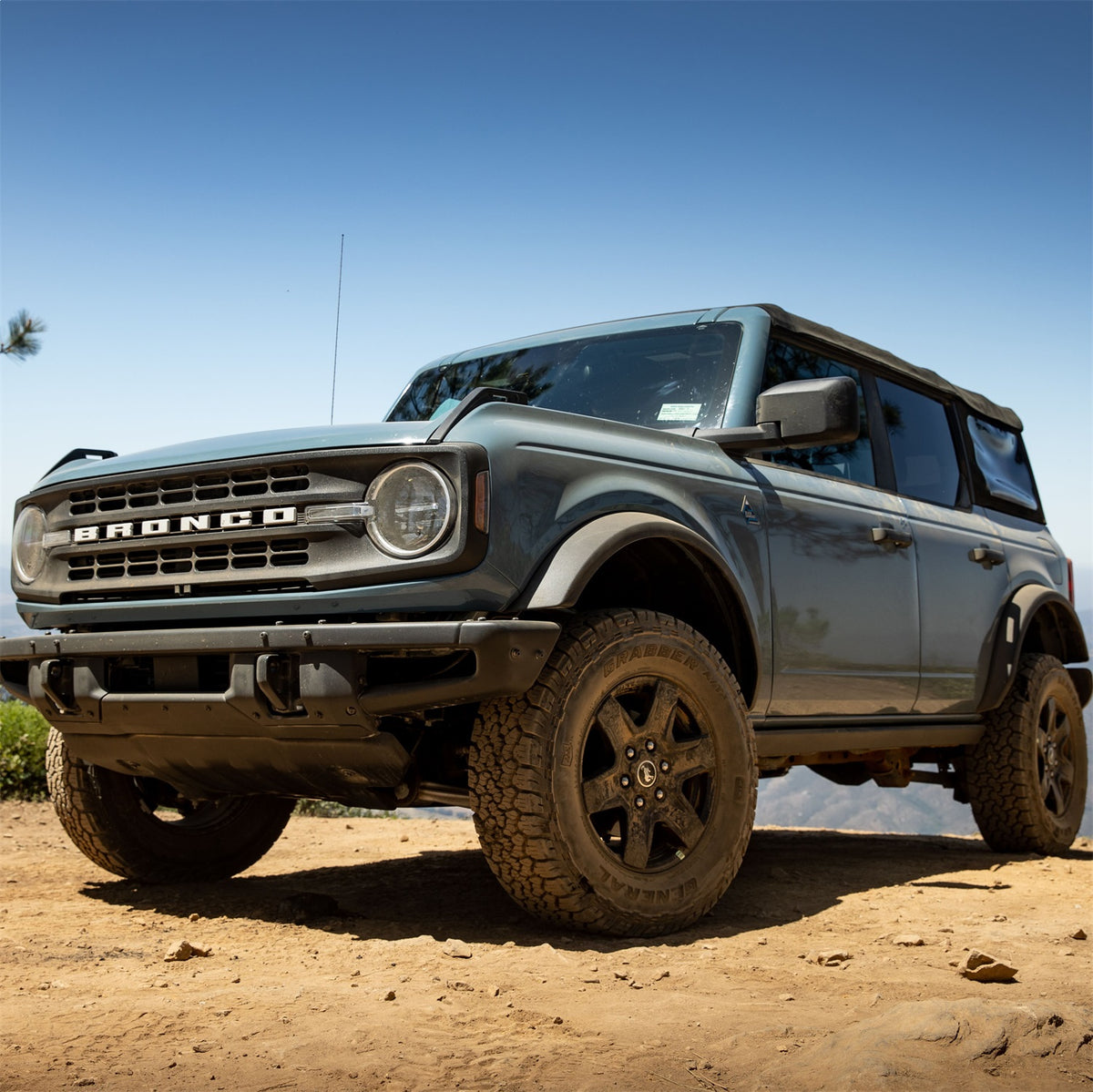 Ford Performance 2021-2024 Bronco Off-Road Suspension 2" Lift Kit 4-Door — detail (FRPM-18000-B1)