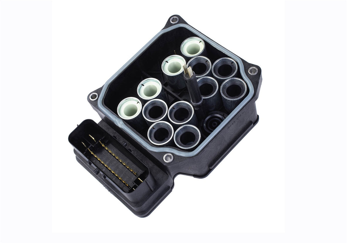 Ford Performance Boss 302R/302S Abs Module — in use (FRPM-2353-CA)