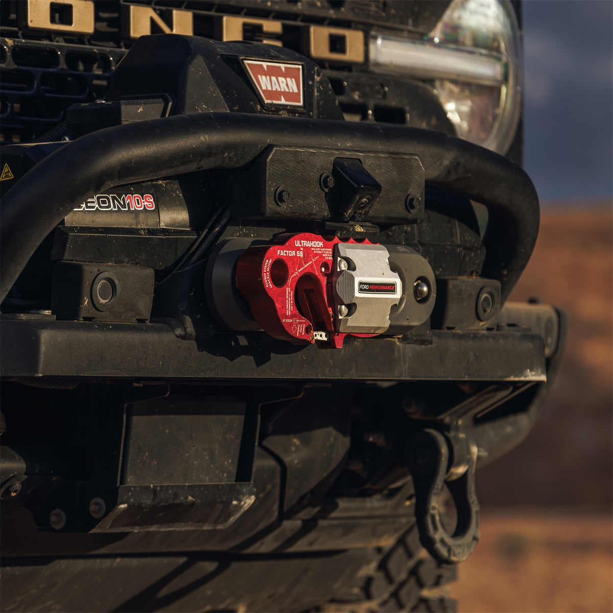 Ford Performance Warn Epic D-Ring Shackle — additional view (FRPM-1830-EDS)
