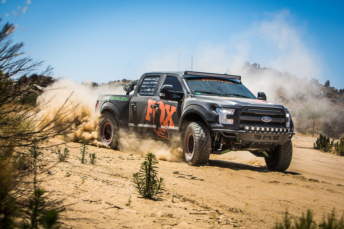 Fox 09+ Ford F-150 4WD 2.0 Performance Series 10.6in. Smooth Body IFP Rear Shock / 0-1in. Lift - 985-24-029
