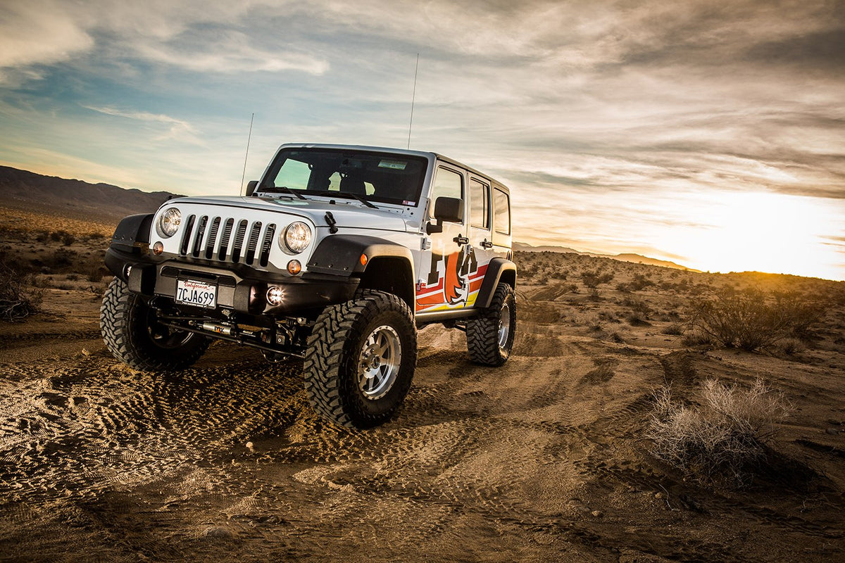 Fox 07-18 Jeep JK 2.5 Perf Elite Series Reservoir Shock Front 2.5in R/R 2.5-4in (Pair) w/ DSC Adj. - 883-26-091