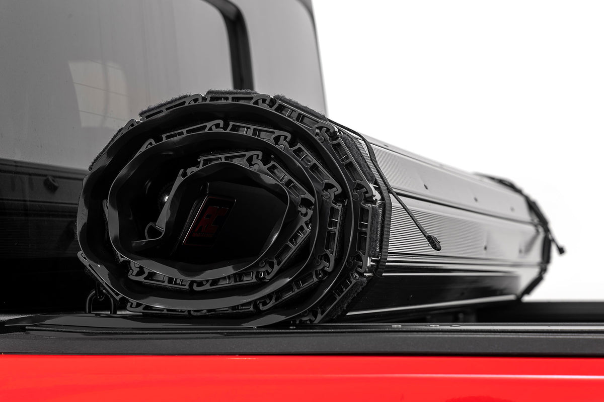 Rough Country - Hard Roll Up Bed Cover - 5' Bed - Jeep Gladiator JT 4WD (2020-2025) - 50620500 by Rough Country - detail view