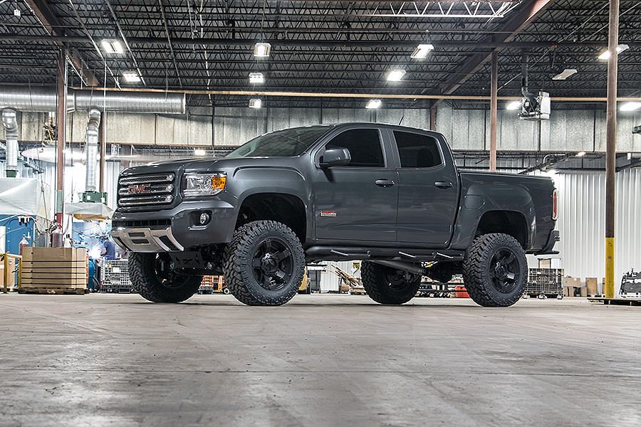 Rough Country - 6 Inch Lift Kit - M1 Struts - Chevy/GMC Canyon/Colorado 2WD/4WD (2015-2022) - 24143 for 2015-2022 Chevrolet C