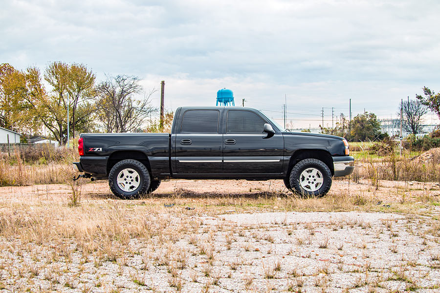 1.5-2 Inch Lift Kit | M1 | Chevy Silverado &amp; GMC Sierra 1500 4WD (1999-2006 &amp; Classic)