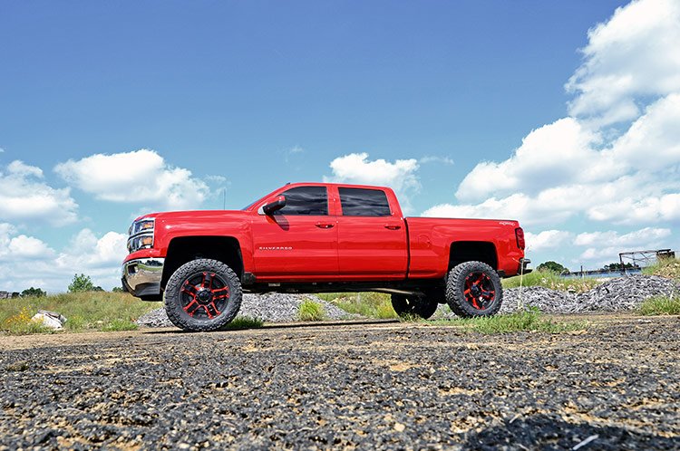 Rough Country - 7 Inch Lift Kit - Bracket - M1 Struts/M1 - Chevy/GMC 1500 (14-16) - 29840 for 2014-2016 Chevrolet Silverado 1