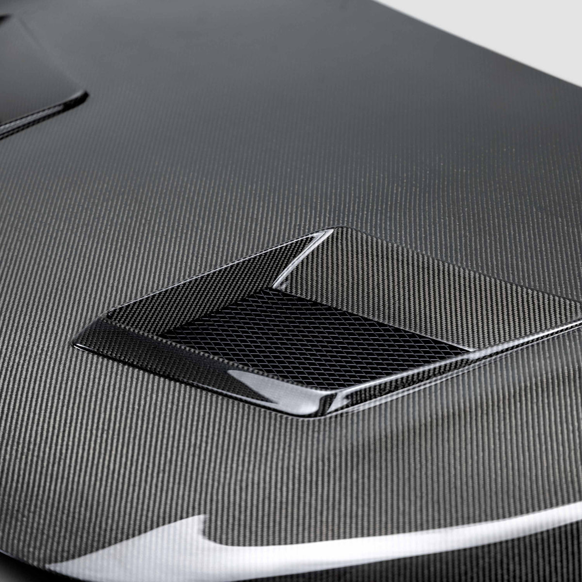 Seibon 2022+ Honda Civic 4Dr THRW-style Carbon Fiber Hood - HD22HDCV4D-THRW