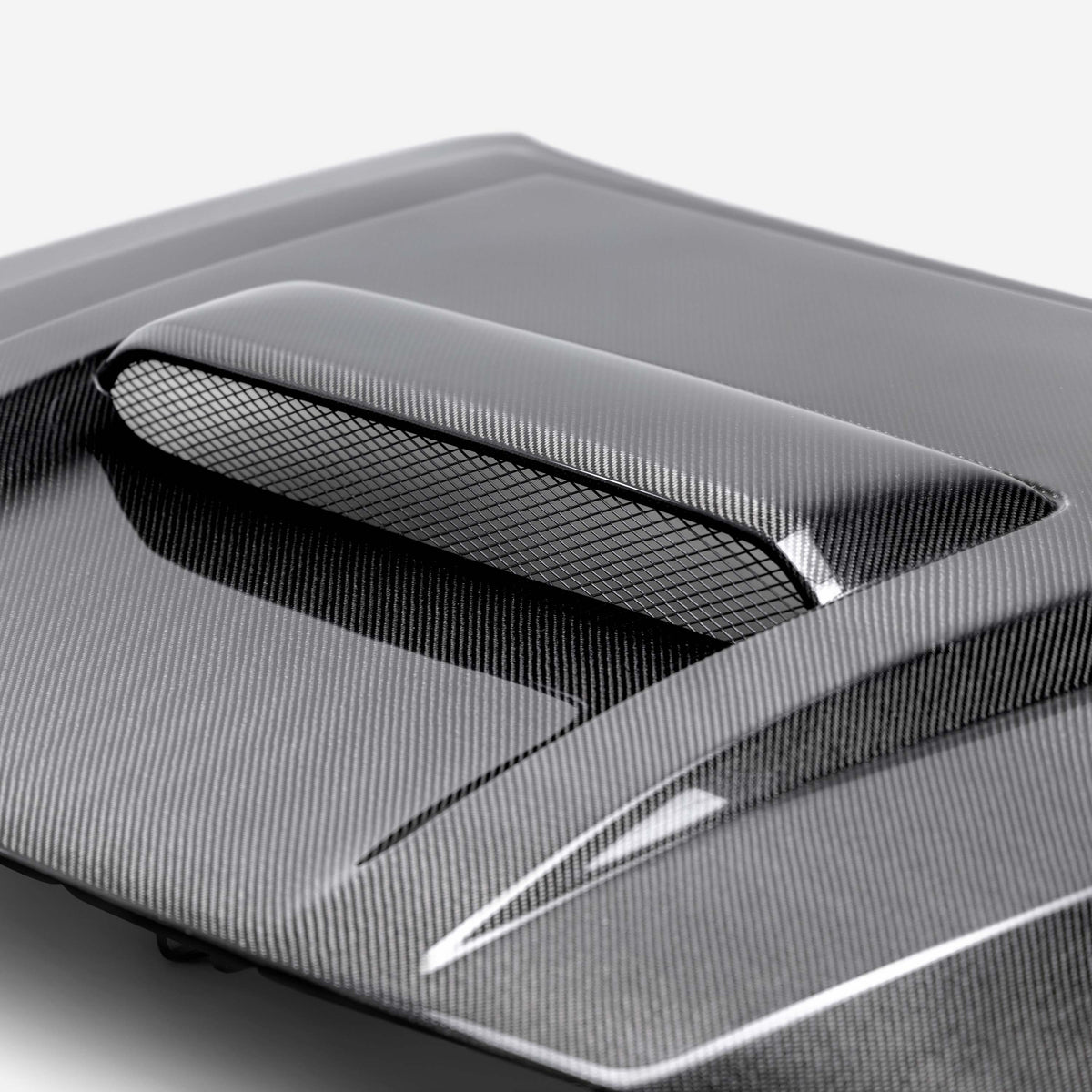 Seibon 2022 Nissan Frontier TR-Style Carbon Fiber Hood - HD22NSFT-TR
