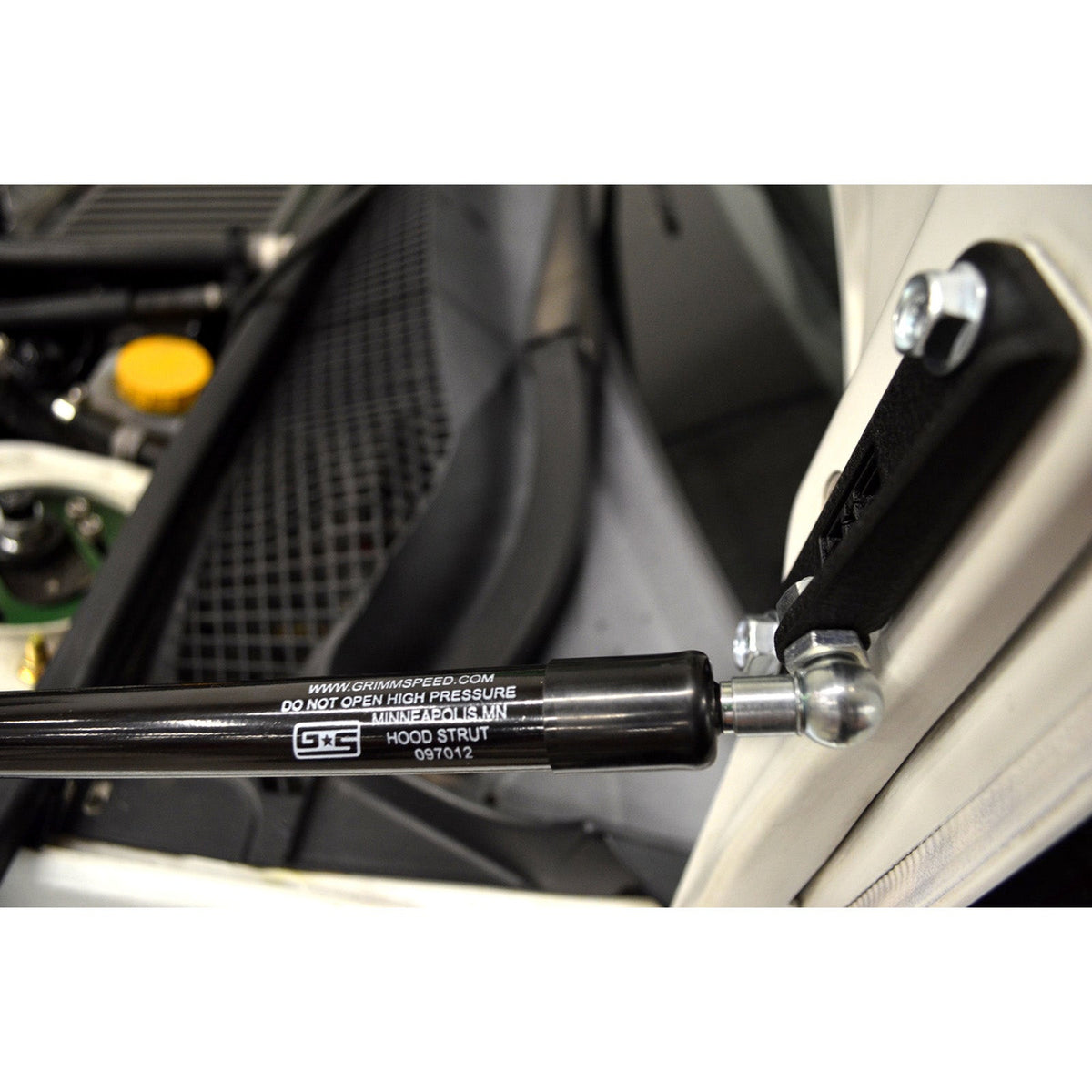 GrimmSpeed 03-08 Subaru Forester Hood Struts - GRM097025
