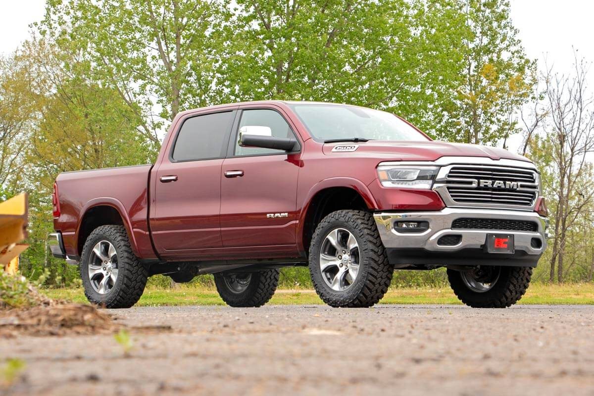 Rough Country - 3.5 Inch Lift Kit - M1 Struts/M1 - Ram 1500 2WD/4WD (2019-2025) - 31440RED by Rough Country - close-up