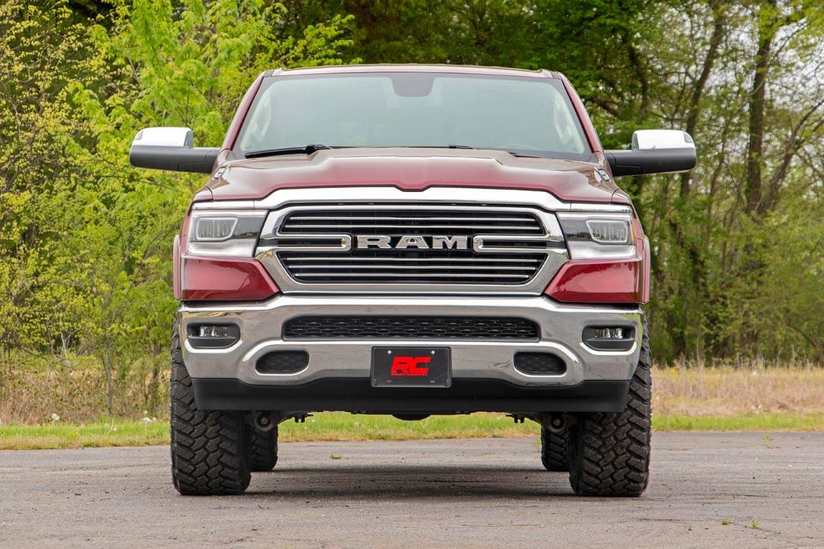 Rough Country - 3.5 Inch Lift Kit - N3 Struts - Ram 1500 2WD/4WD (2019-2025) - 31431RED by Rough Country - angle view