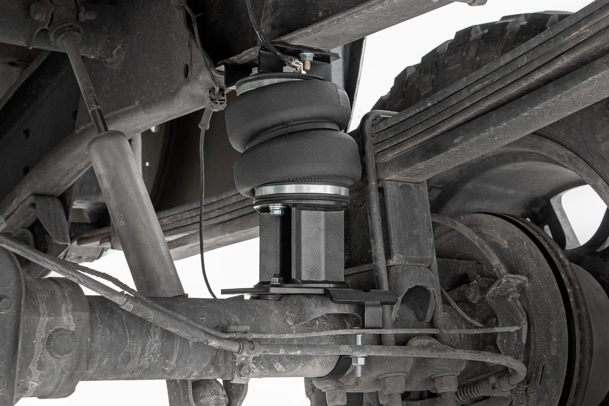 Rough Country - Air Spring Kit w/compressor - Wireless Controller - 6 Inch Lift Kit - Chevy/GMC 2500HD (01-10) - 100064WC by 