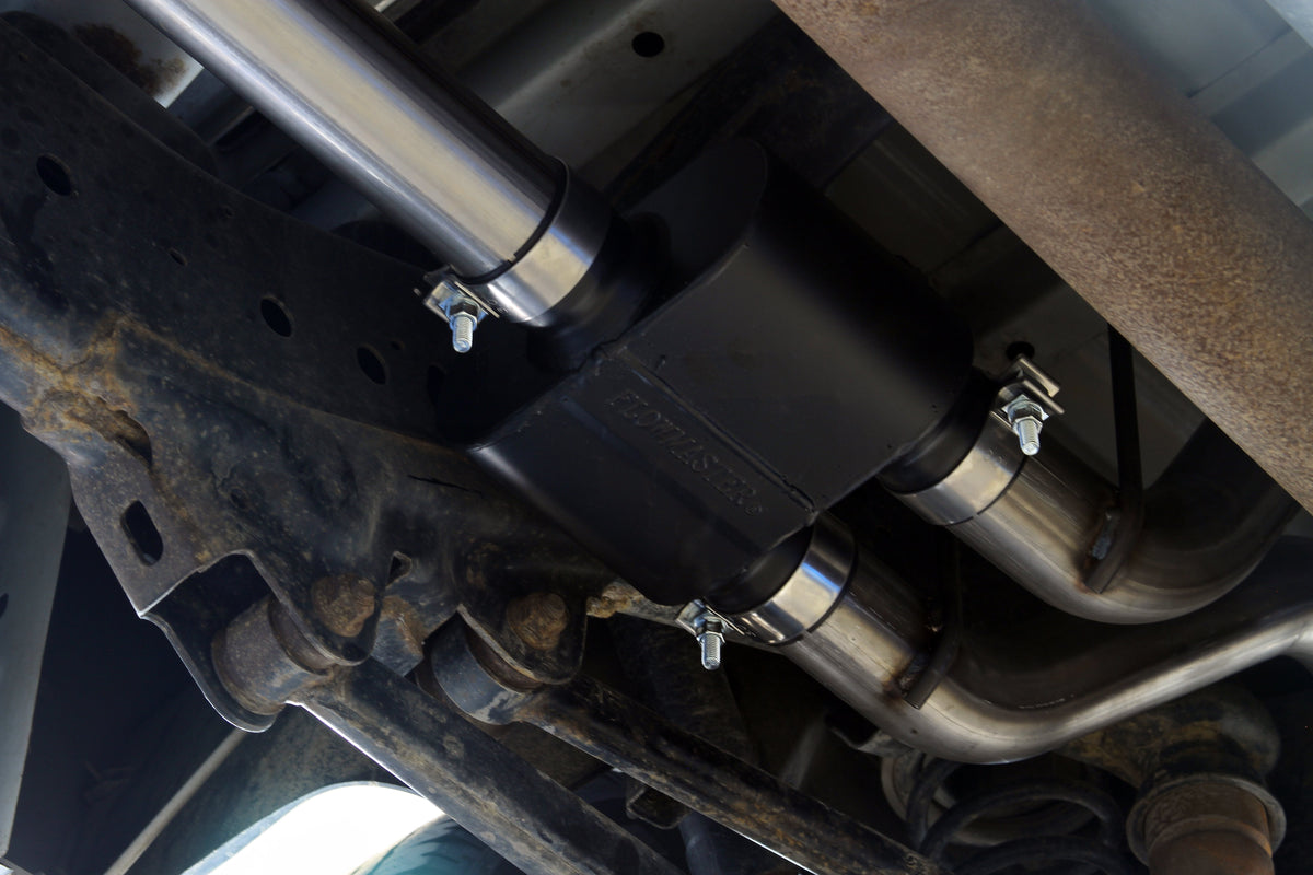 Flowmaster Outlaw Cat-Back Exhaust System 817690