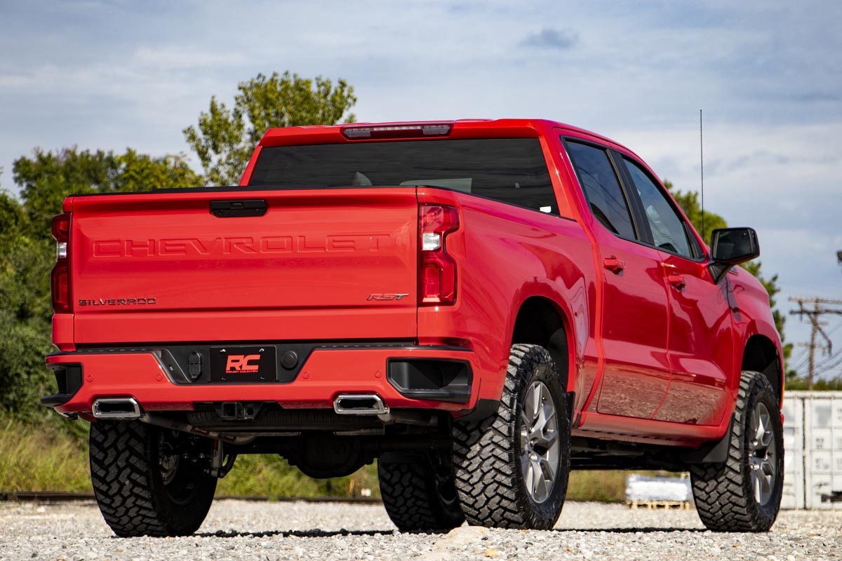 Rough Country - 3.5 Inch Lift Kit - N3 Struts - Chevy Silverado 1500 2WD/4WD (2019-2024 & Classic) - 29532RED for 2019-2024 C