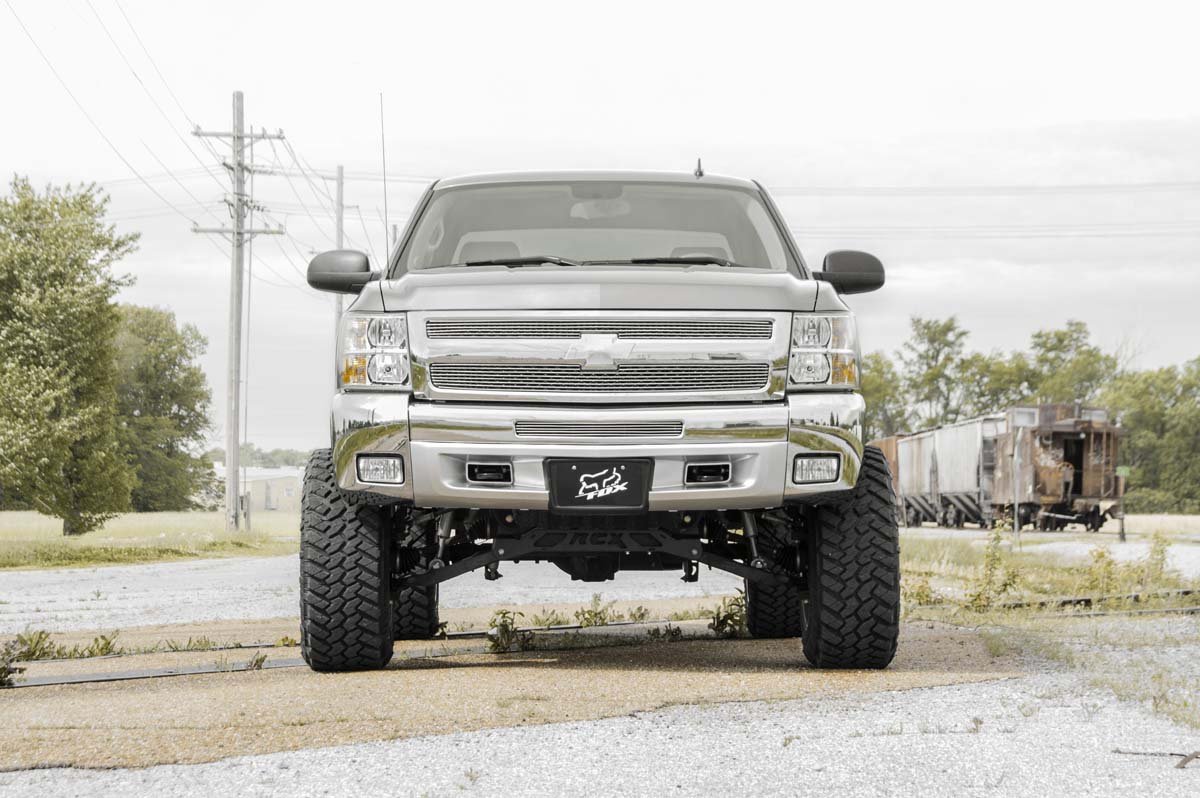 Rough Country - 7.5 Inch Lift Kit - M1 Struts/M1 - Chevy/GMC 1500 (07-13) - 26440 for 2007-2013 Chevrolet Silverado 1500 - in
