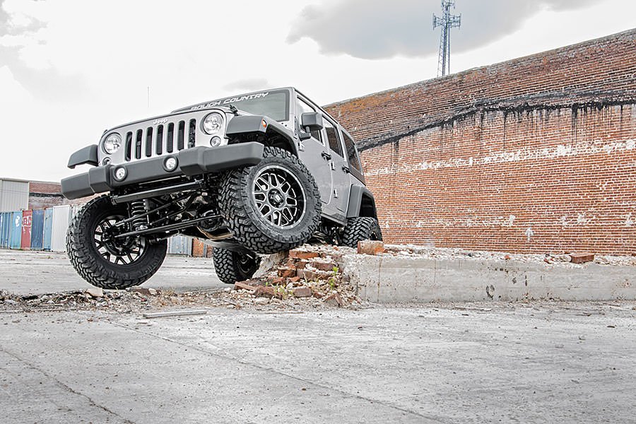 Rough Country - 4 Inch Lift Kit - V2 - Jeep Wrangler Unlimited 2WD/4WD (2007-2018) - 68170 for 2007-2017 Jeep Wrangler - inst