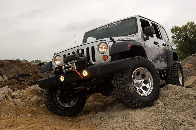 Rough Country - 4 Inch Lift Kit - V2 - Jeep Wrangler Unlimited 2WD/4WD (2007-2018) - 68170 for 2007-2017 Jeep Wrangler - deta