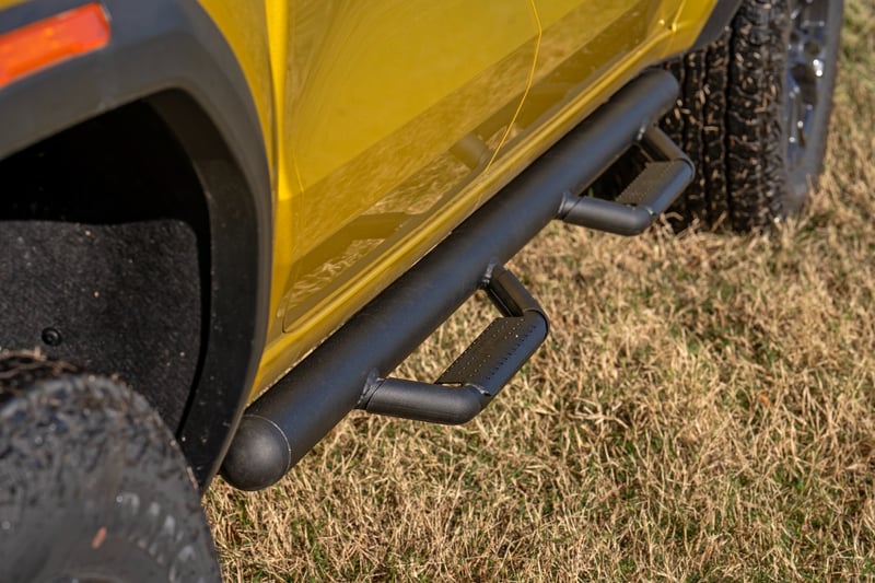 Rough Country - Nerf Steps - Cab Length - Chevy/GMC Canyon/Colorado 2WD/4WD (2015-2026) - RCG1583CCB