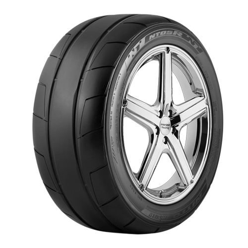 Nitto NT05R P315/40R18 Summer
