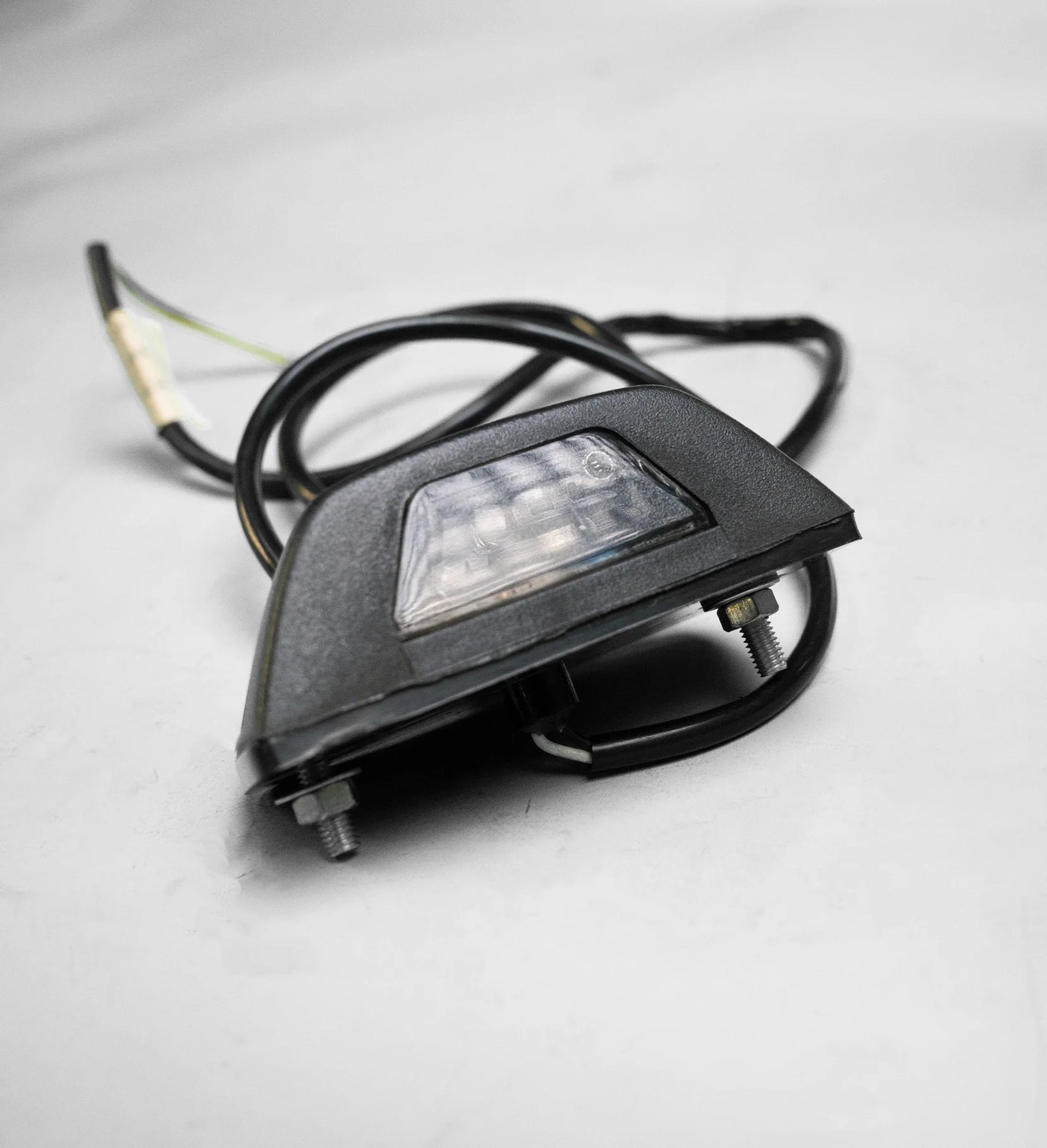 Dobinsons - License Plate LED Light - Bolt on - LCLT2