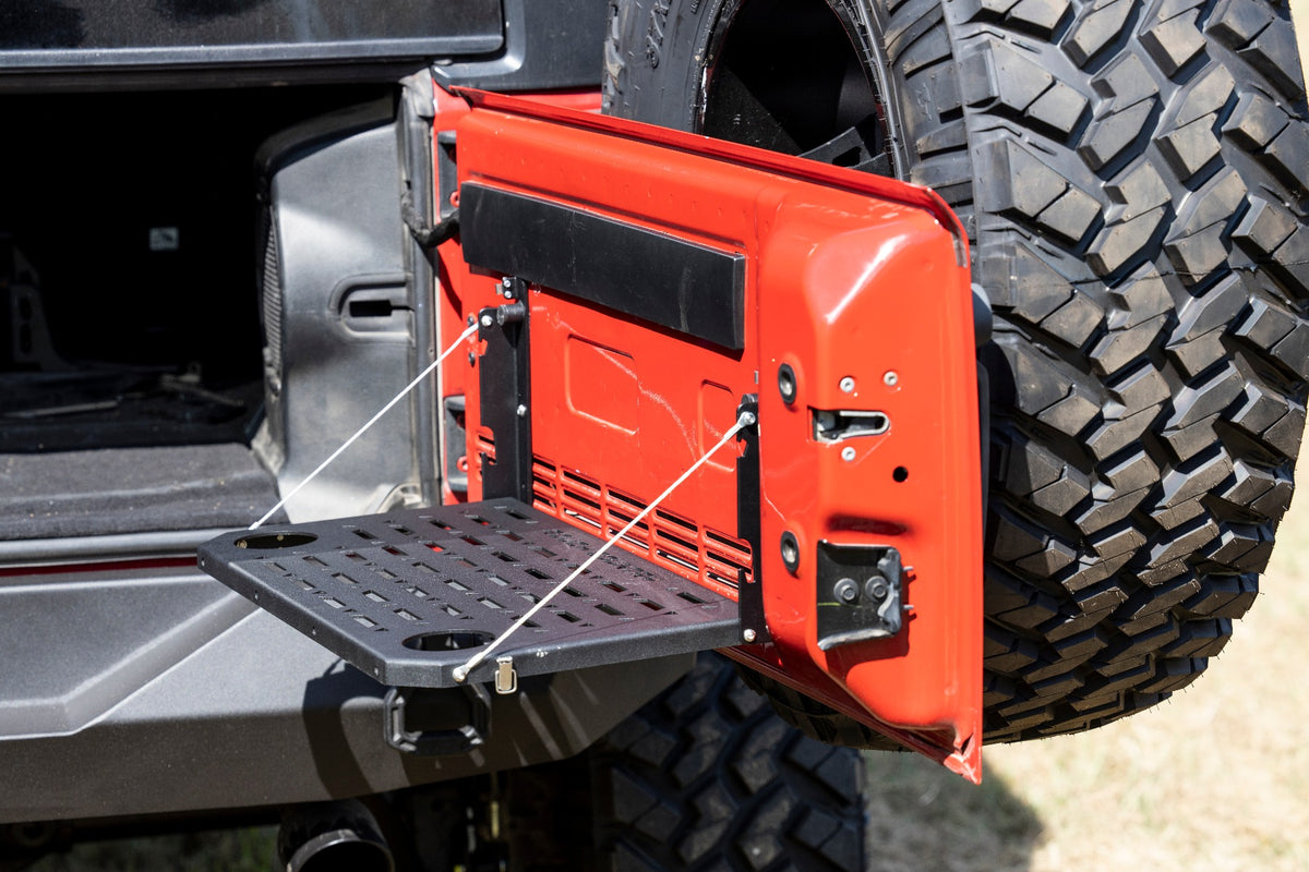 Tailgate Table | Multiple Makes &amp; Models (Ford/Jeep)