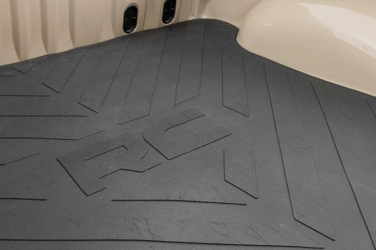 Rough Country - Bed Mat - 8' Bed - RC Logo - Chevy/GMC Sierra/Silverado 1500 (19-25) - RCM677 by Rough Country - detail view