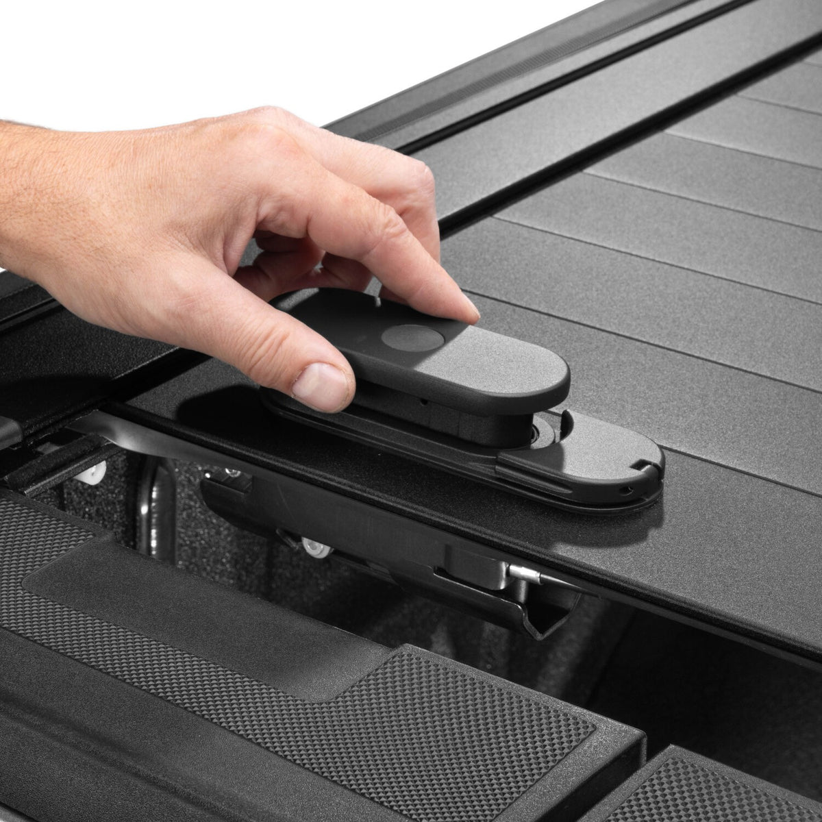 Retrax 17-18 Super Duty F-250-450 Long Bed RetraxPRO XR - T-80384