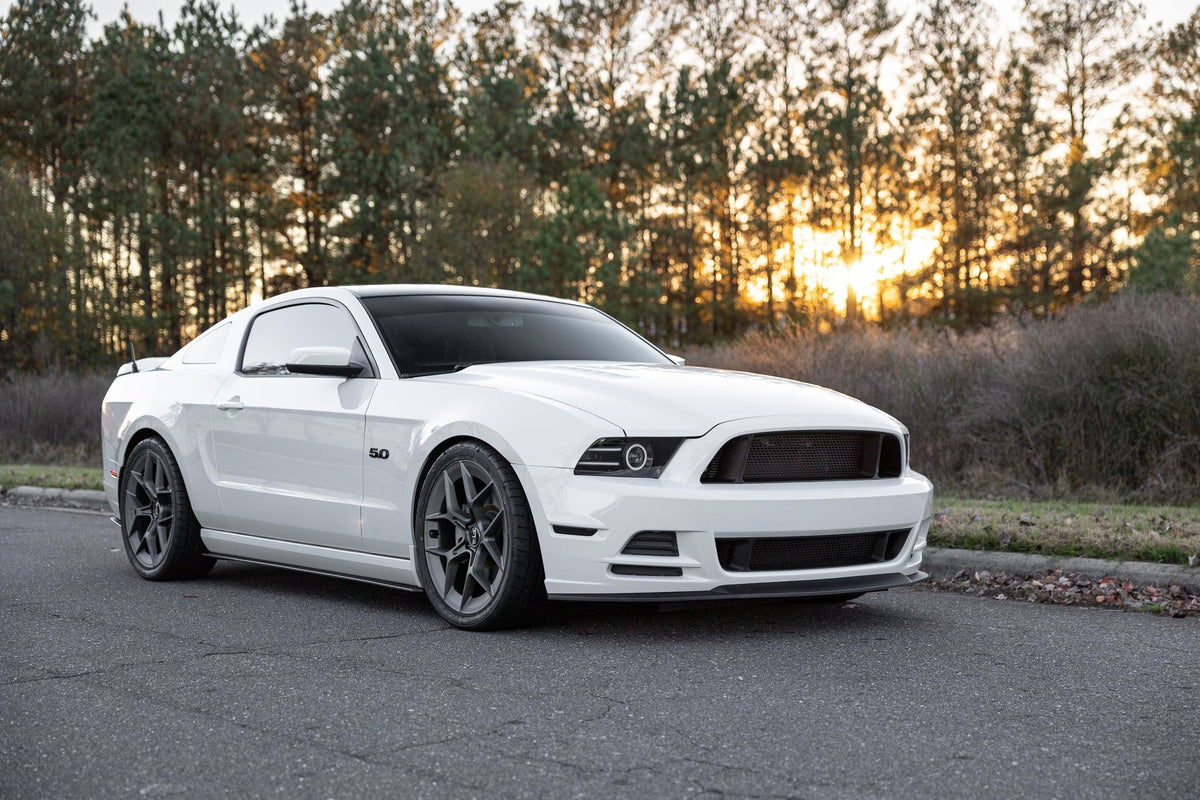 RTR Upper Grille (13-14 Mustang - GT, V6)