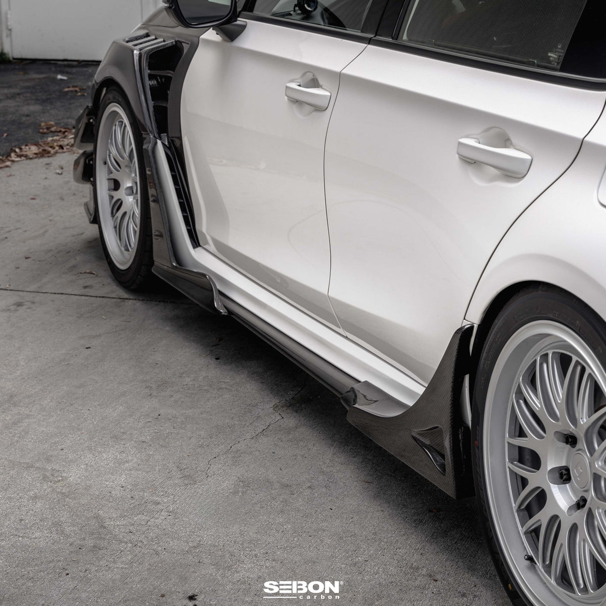 Seibon 23-25 Honda Civic Type-R MB-Style Carbon Fiber Rear Side Skirt Extensions - SX23HDCVR-MB-R