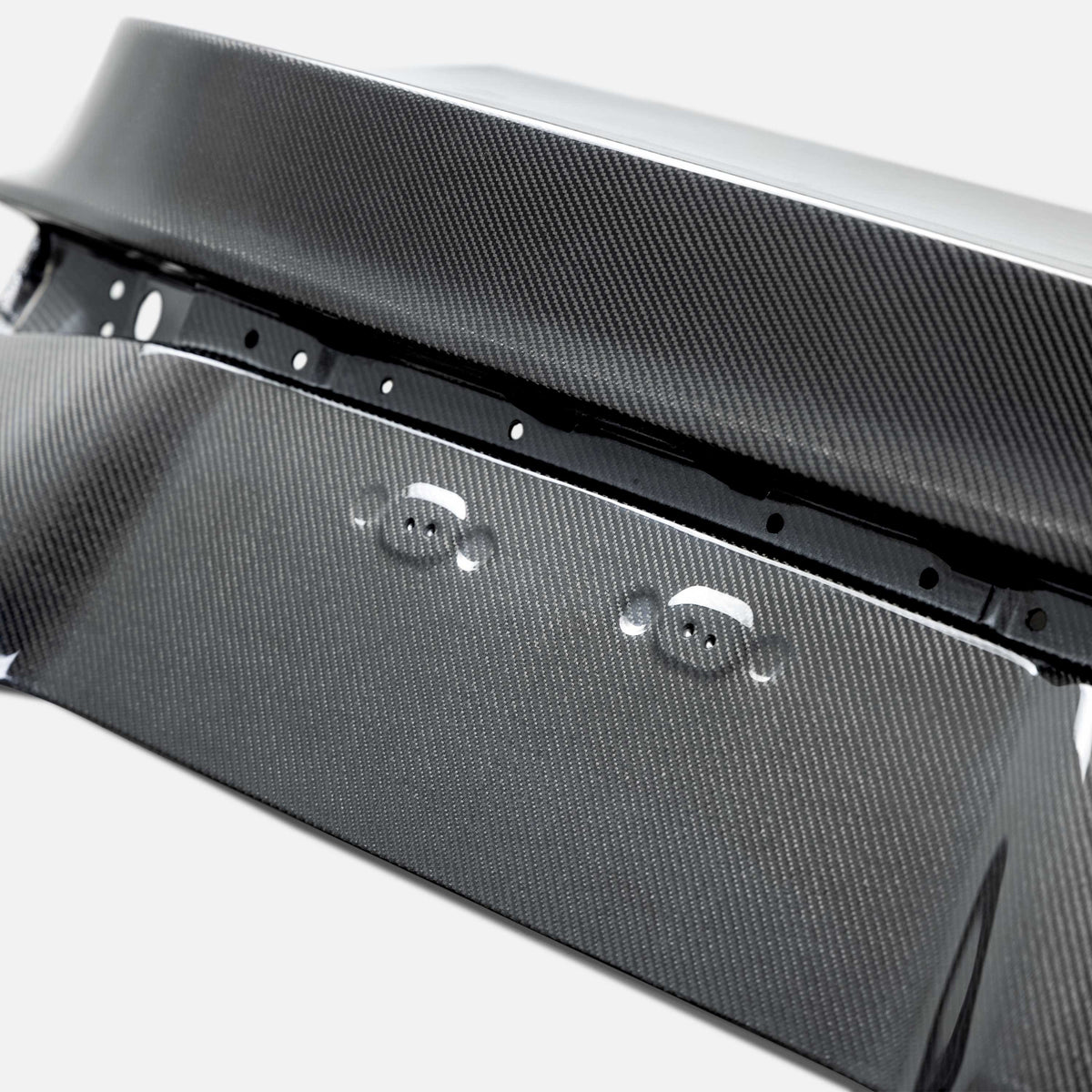 Seibon 21-24 Lexus IS Series Carbon Fiber Trunk Lid - TL21LXIS