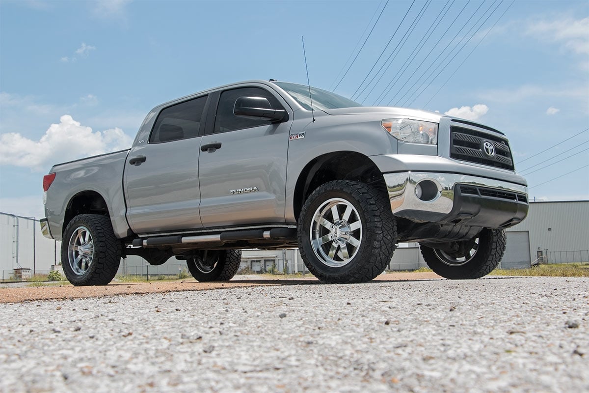 Rough Country - 3.5 Inch Lift Kit - M1 Struts/M1 - Toyota Tundra 2WD/4WD (2007-2021) - 76840 for 2007-2021 Toyota Tundra - de