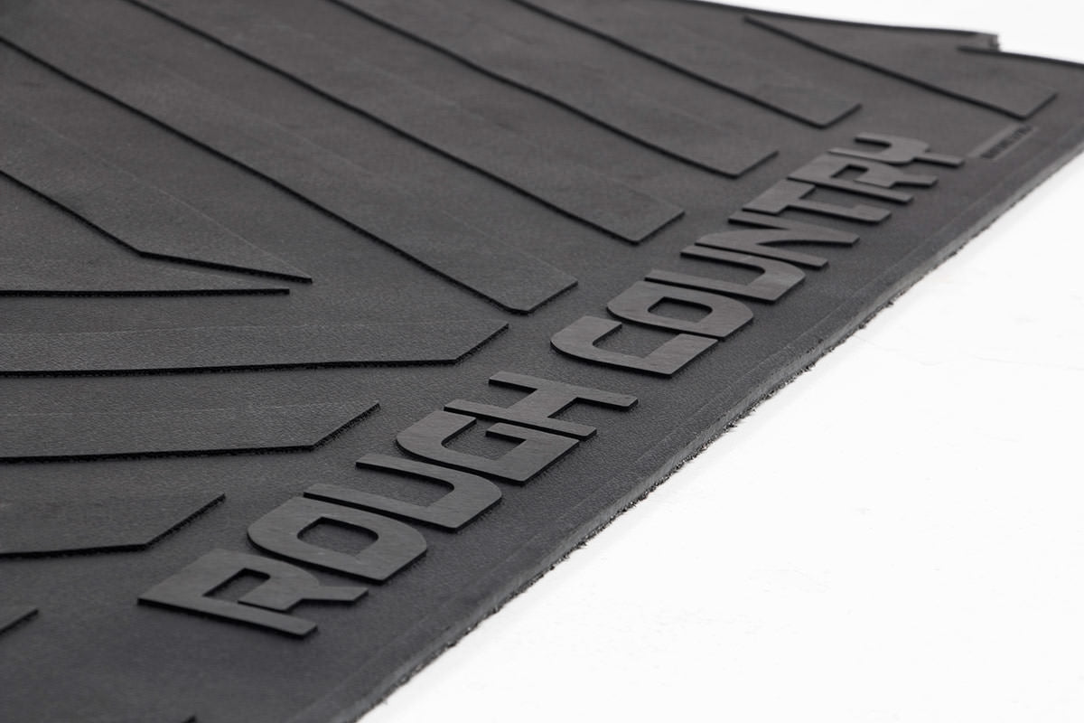 Bed Mat | 5&#39;9&quot; Bed | RC Logo | Chevy/GMC 1500/2500HD/3500HD (07-19 &amp; Classic)