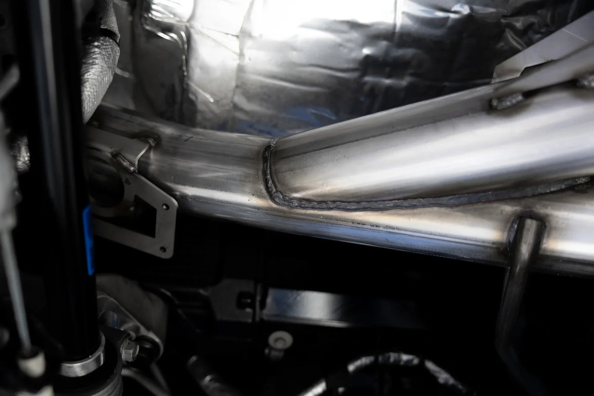 MBRP 14-19 Chevrolet Corvette 6.2L 3in Axle-Back Muffler Bypass Quad Exit Black Tips - S7008324BT
