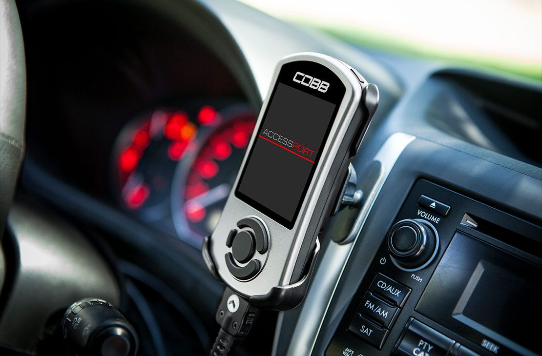Cobb 02-05 Subaru WRX (2.0L Turbo) AccessPORT V3 w/Silver & Black Faceplates - AP3-SUB-001