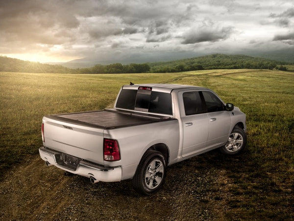 Roll-N-Lock 15-18 Ford F-150 SB 77-3/8in M-Series Retractable Tonneau Cover - LG102M for 2015-2020 Ford F 150 - front view