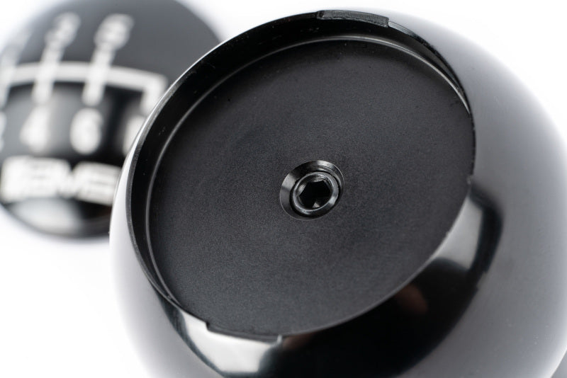 AMS Performance Subaru WRX/STi 6-Speed Billet Shift Knob (Incl Red, Black, &amp; Gunmetal Cap) - AMS.50.06.0002-1