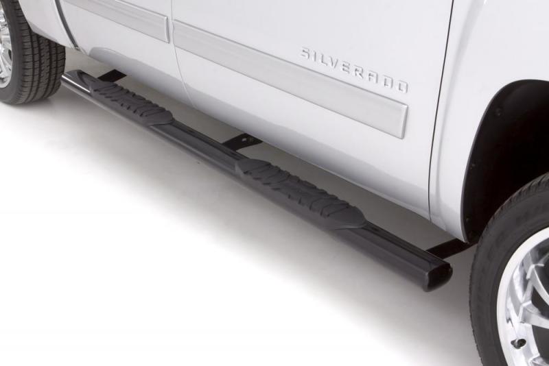 Lund 09-17 Dodge Ram 1500 Quad Cab 5in. Oval Straight Steel Nerf Bars - Black - 24076004