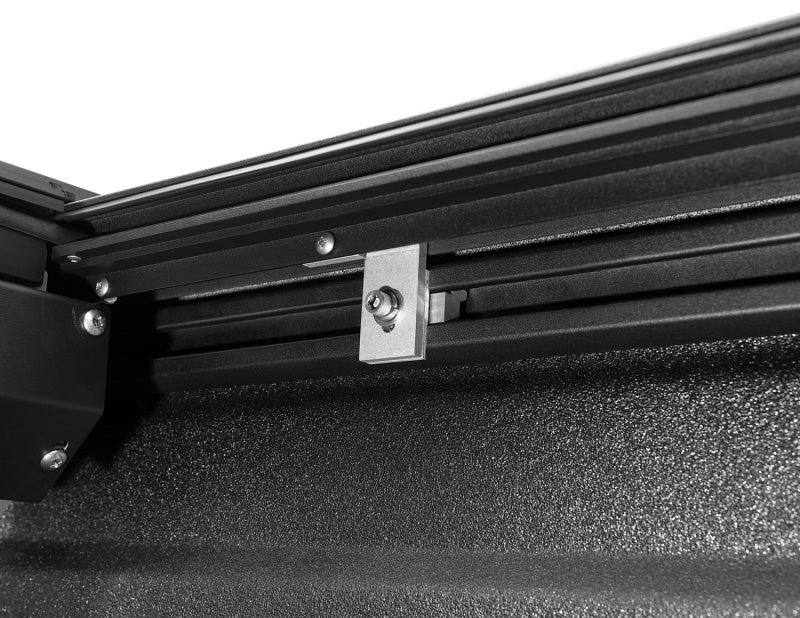 Roll-N-Lock 2020 Jeep Gladiator 5ft bed M-Series Retractable Tonneau Cover - LG496M