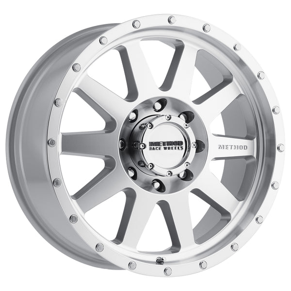 Method MR301 The Standard 18x9 +18mm Offset 8x170 130.81mm CB Machined/Clear Coat Wheel - MR30189087318 by Method Wheels - fr