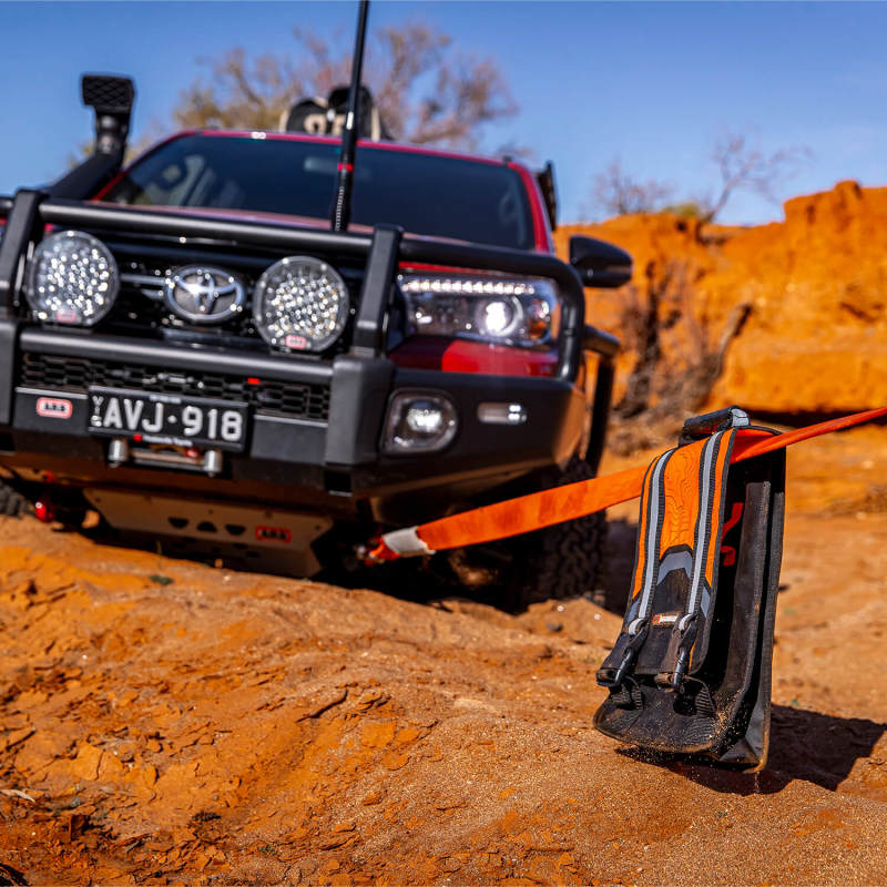 ARB Weekender Recovery Kit Incl 17600lb Recovery Strap/4.75T Shackles - RK12A